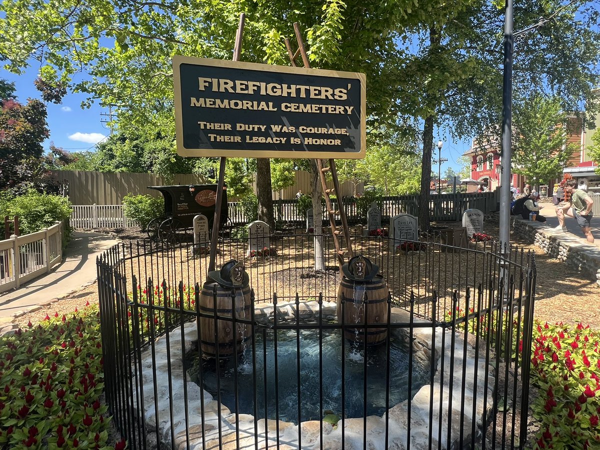 MidwestInfoGuide 🎢 tweet media