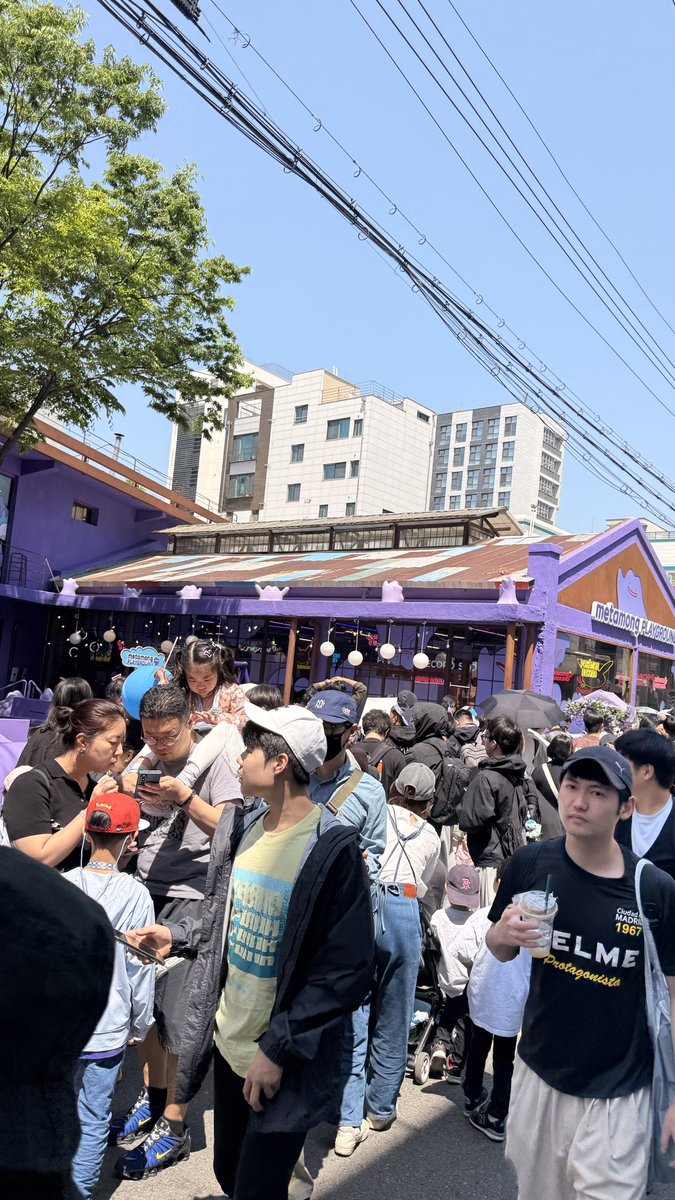 AndyTheNguyen's tweet photo. Pokémon &amp; Matte Black Coffee presents: Metamong Café (aka Ditto Café).
 
A limited-time activation running now through June 21st — and you don't want to sleep on this one.
 
📍 Seoul, Korea
🗓️ Now – June 21st
⚡ Only at Matte Black Coffee https://t.co/blSkWRPjxO