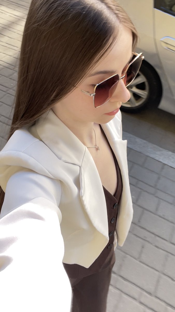 Liza tweet media