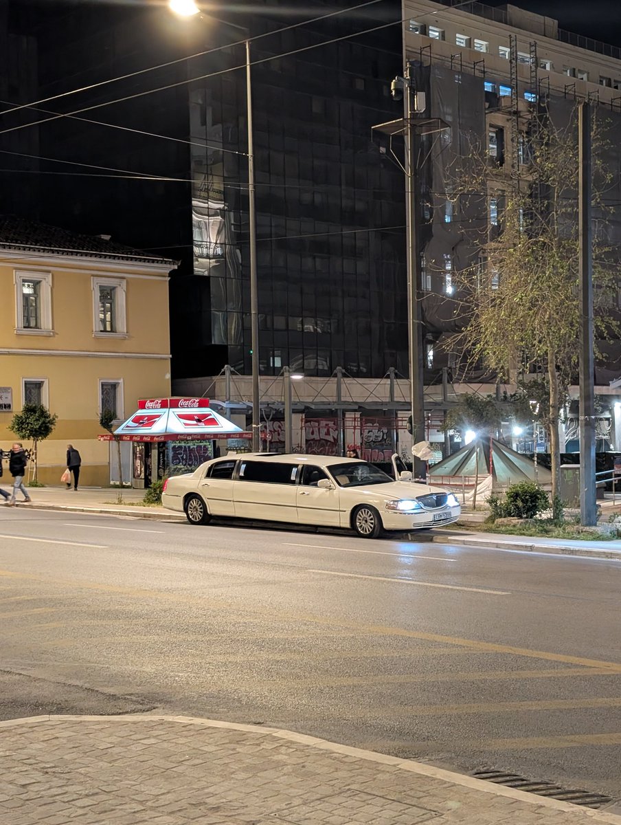 Έσπαγα το κεφάλι μου να δω τι λείπει από την Αθήνα