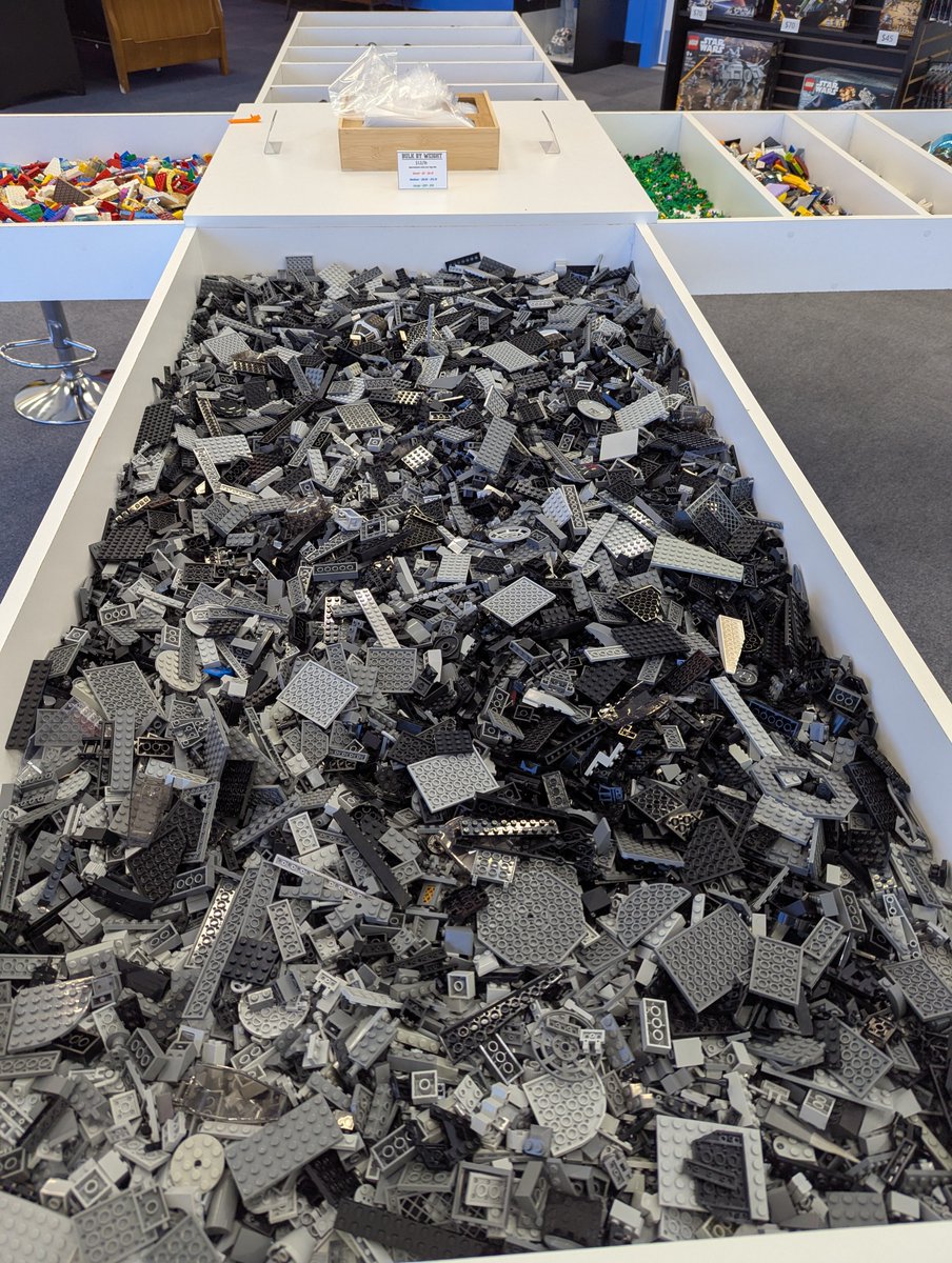 JCBrickEmporium's tweet image. May the Bulk be with you?!?
We separated out a table for Star Wars ship building. Come join us Monday May 4th for a fun Star Wars Day!
#florenceaz #starwars #MayThe4th #pinalcounty #smallbusiness
#legostarwars #afol #lego