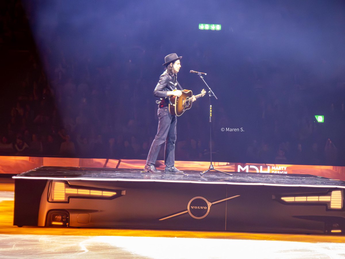 demtuppesseine's tweet image. Art on Ice 2026 - Adam Siao Him Fa #FigureSkating #ArtonIce #AdamSiaoHimFa #JamesBay