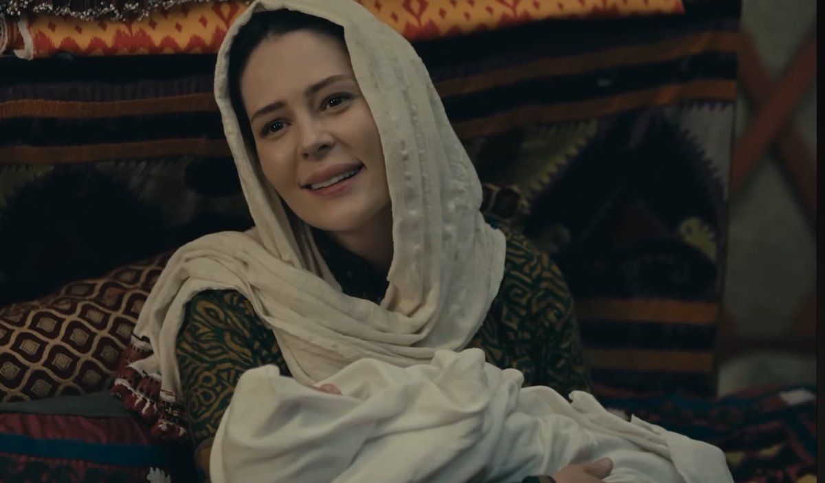 NurNisa5876's tweet photo. #KuruluşOsman #KuruluşOrhan’da en çok üzüldüğüm mevzu ne Orhanın nede Muratın kutlu rüya ile hiç muştulanmaması
Hatta #MalhunHatun #NilüferHatun’un evlatlarının doğumunun asla özel olmaması geçiştirilmesi koskoca padişah dünyaya geldiği halde muştulamamak da yapımın ayıbı olsun. https://t.co/72jgioa5xy