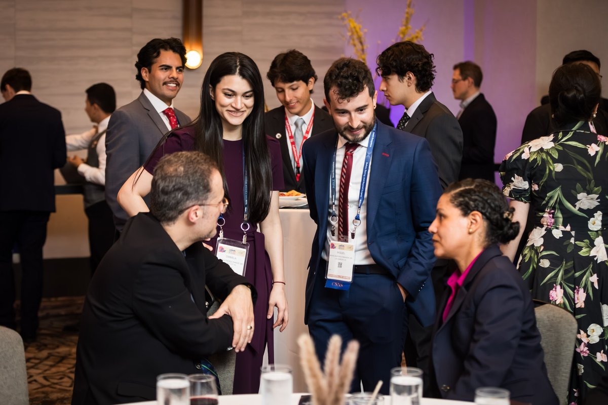 ConnectomCircle's tweet photo. It was a packed house last night at the Connectomics Circle Summit at #AANS2026. The energy was incredible as we discussed the future of neurosurgery and the growing momentum of this community. Thanks to everyone who contributed to the conversation. We are just getting started. https://t.co/zJ6D3ddL7J
