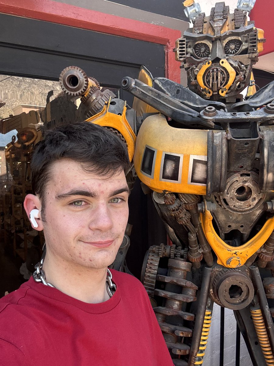 tyson_sharp2's tweet photo. Wandering around downtown PS this boy loves his transformers he’s a total nerd about them excited to get all pictures all for you guys https://t.co/3Xr6fR3oKd