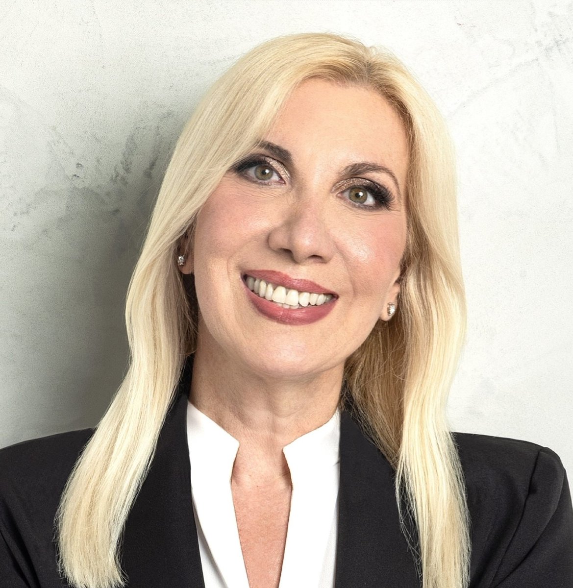 ceoworld's tweet image. What if your greatest limitation isn’t resources, but rather a lack of assertive leadership and bricolage thinking? by Dr. Avra Lyraki.  #BREAKING #CEO #MONEY #WEALTH #SUCCESS #CEOWORLD =&amp;gt;  ceoworld.biz/2026/05/02/wha… &amp;lt;=!