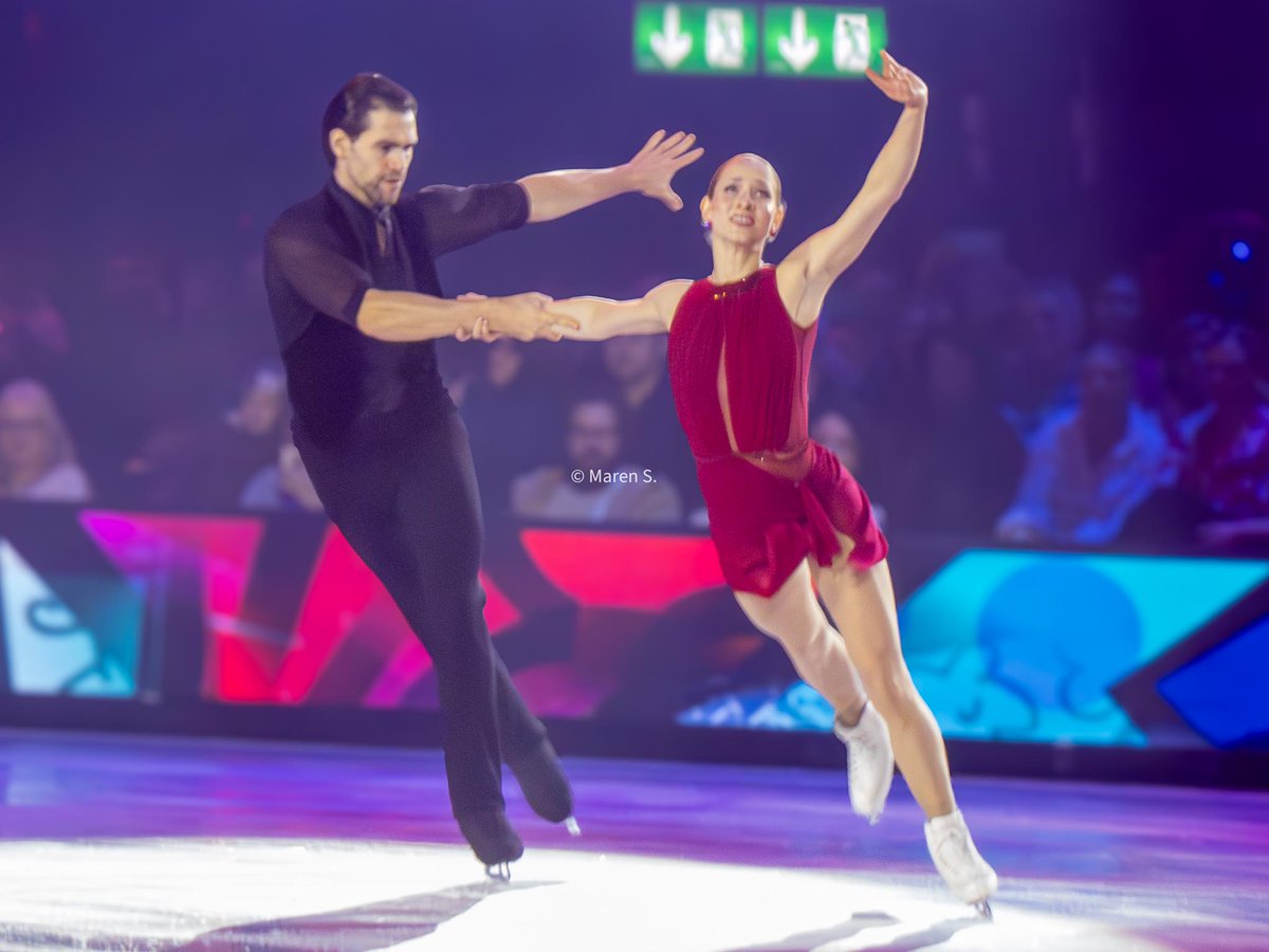 demtuppesseine's tweet image. Art on Ice 2026 - Minerva Fabienne Hase and Nikita Volodin #FigureSkating #ArtonIce #MinervaFabienneHase #NikitaVolodin #Miniki #JamesBay