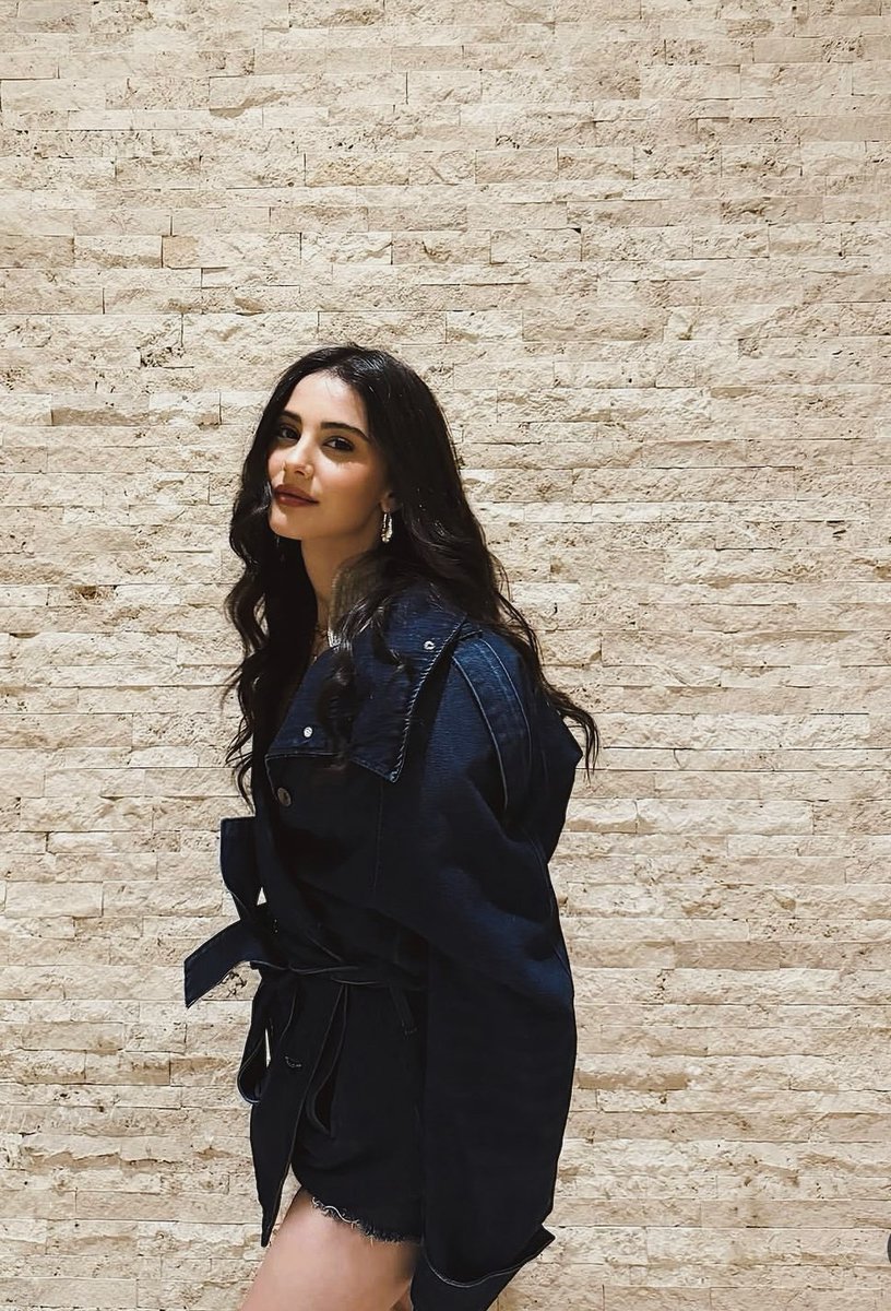 stunning😍❤️‍🔥
#HelinKandemir #SevdiğimSensin