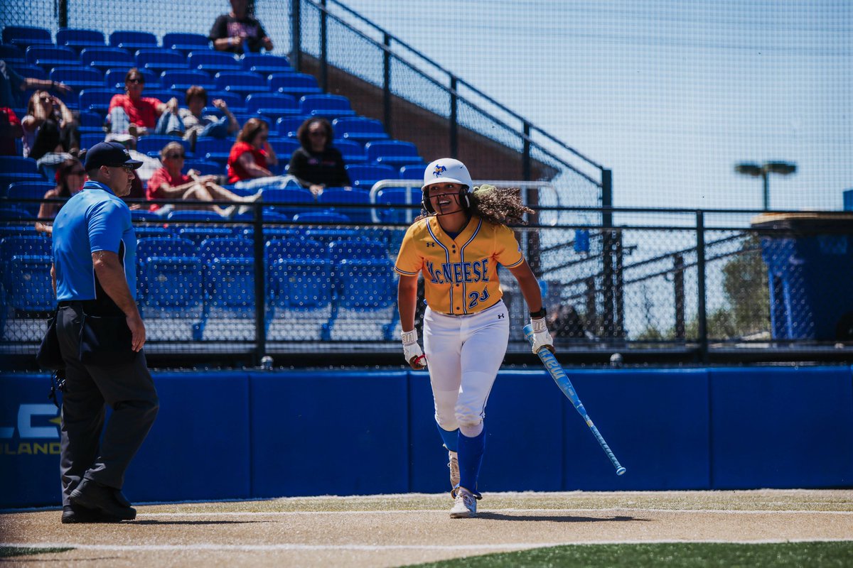 McNeeseSoftball's tweet photo. Vibes are high 👏

#GeauxPokes https://t.co/Xe78IujqPZ