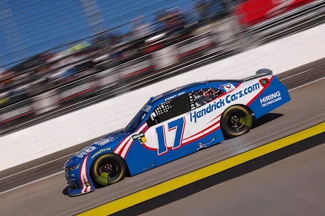 DigitalGashouse's tweet image. Facts only:

Hendrick Cars has a bigger presence in today’s O’Reilly race (3 cars) than Ford (0). 

#NASCAR
