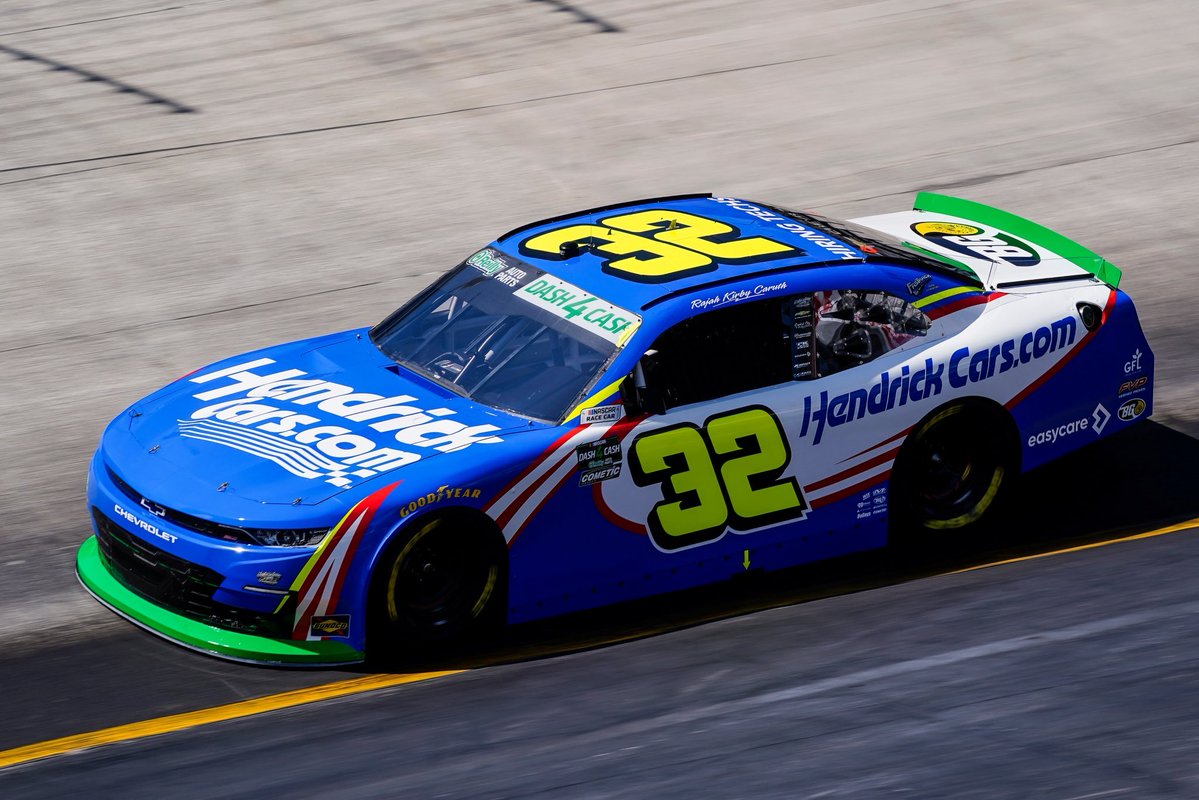 DigitalGashouse's tweet image. Facts only:

Hendrick Cars has a bigger presence in today’s O’Reilly race (3 cars) than Ford (0). 

#NASCAR