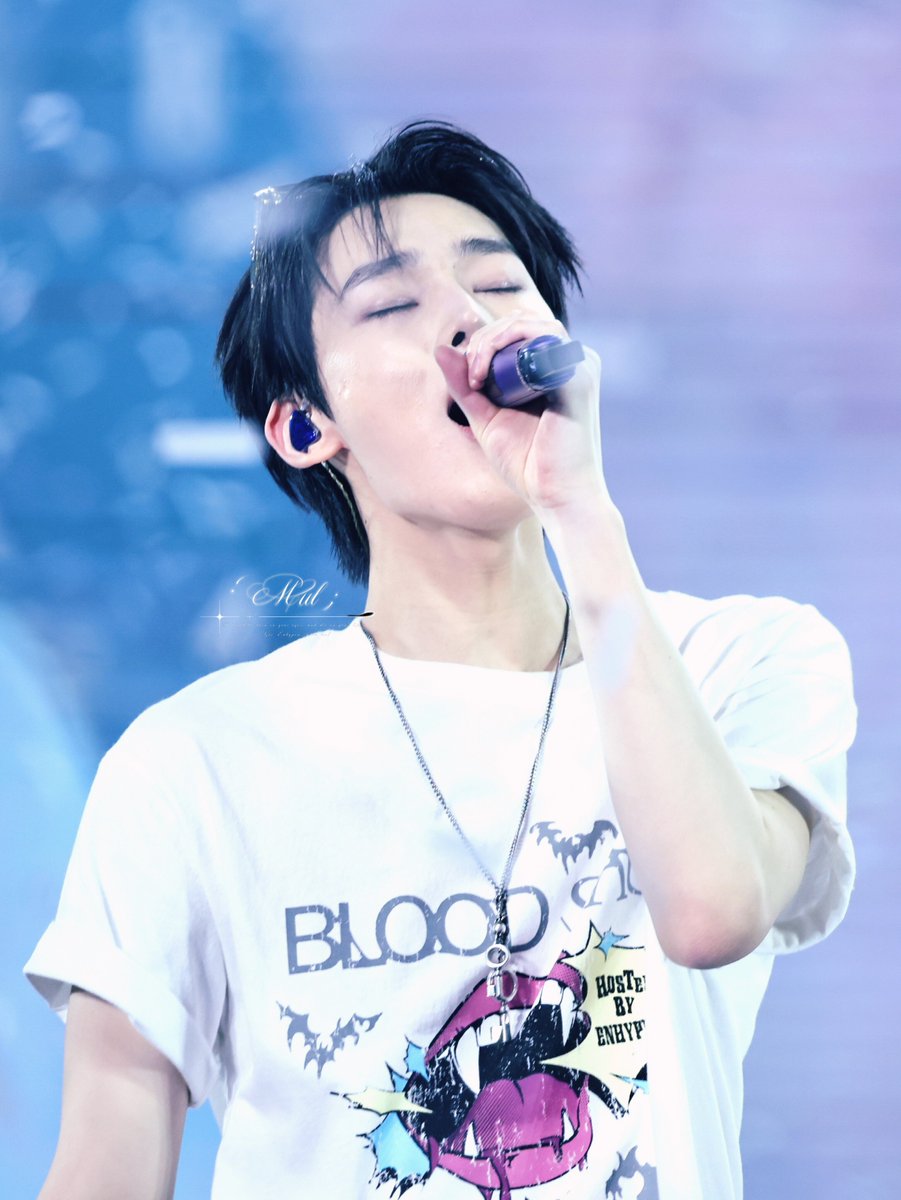 teardrop_ml's tweet photo. 260502 DAY2

#BLOODSAGA_IN_SEOUL
#선우 #SUNOO #ソヌ
#엔하이픈 #ENHYPEN https://t.co/2TkyBRNLIZ