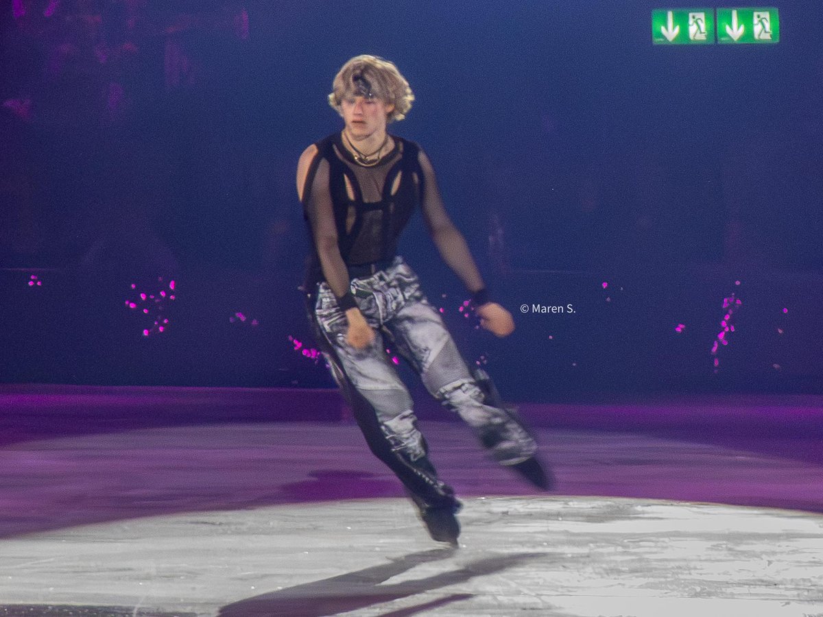 demtuppesseine's tweet image. Art on Ice 2026 - Ilia Malinin #FigureSkating #ArtonIce #IliaMalinin