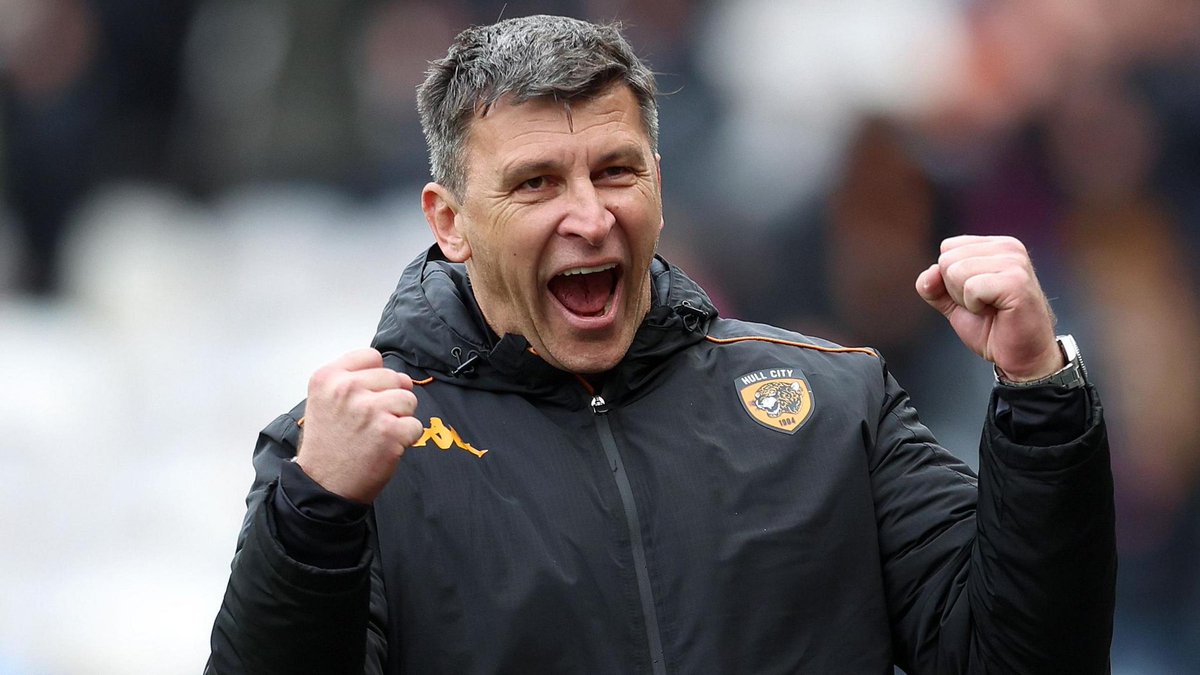 Bosniac0's tweet photo. Miron Muslić got Schalke promoted to the Bundesliga, Sergej Jakirović reached the PL promotion playoffs, and Vahid Halilhodžić beat Marseille 3–0.

All today. 

You wouldn’t always think so, but Bosnia and Herzegovina clearly has some great coaches. 

Big congrats to Miron. And of course to @AdinOsmanbasic, Džeko & Katić as well.