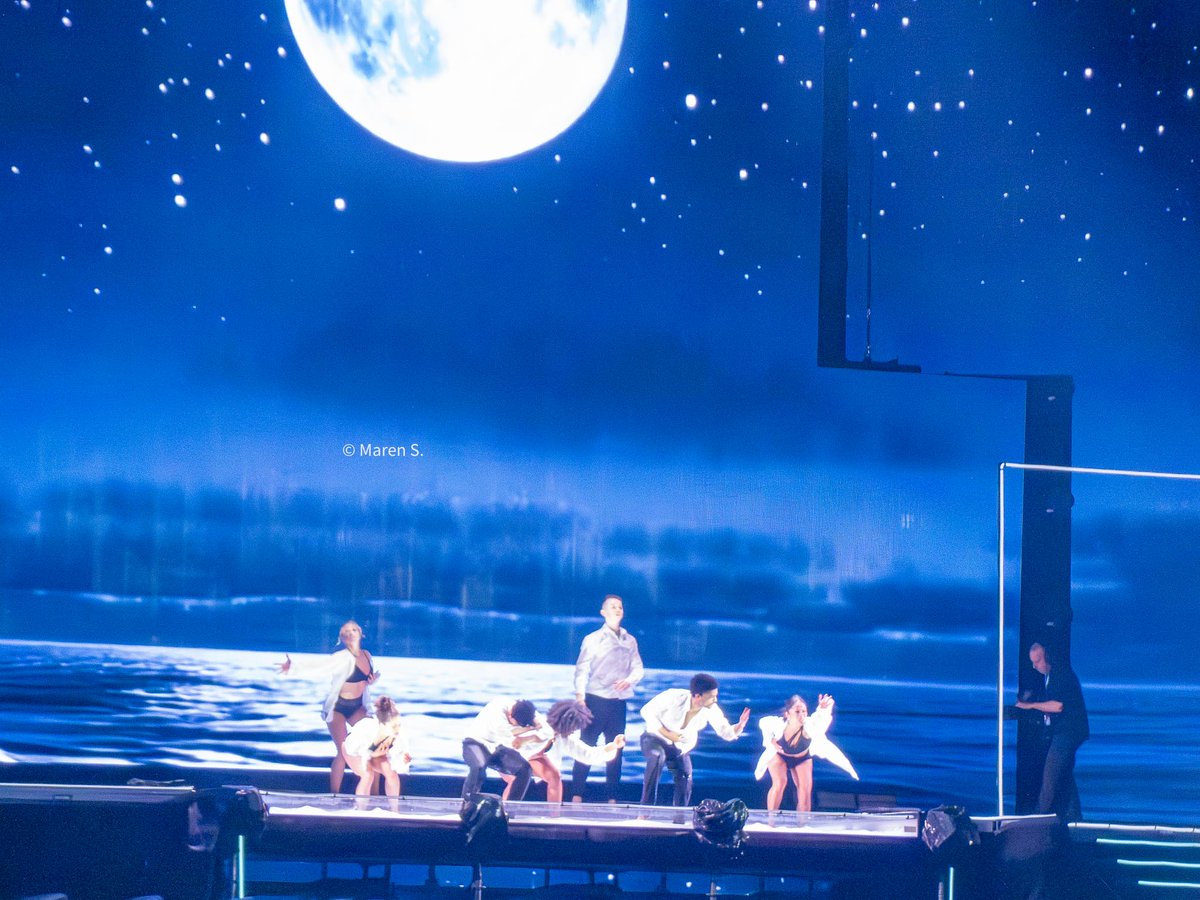 demtuppesseine's tweet image. Art on Ice 2026 - "Incomplete" #FigureSkating #ArtonIce #JamesBay