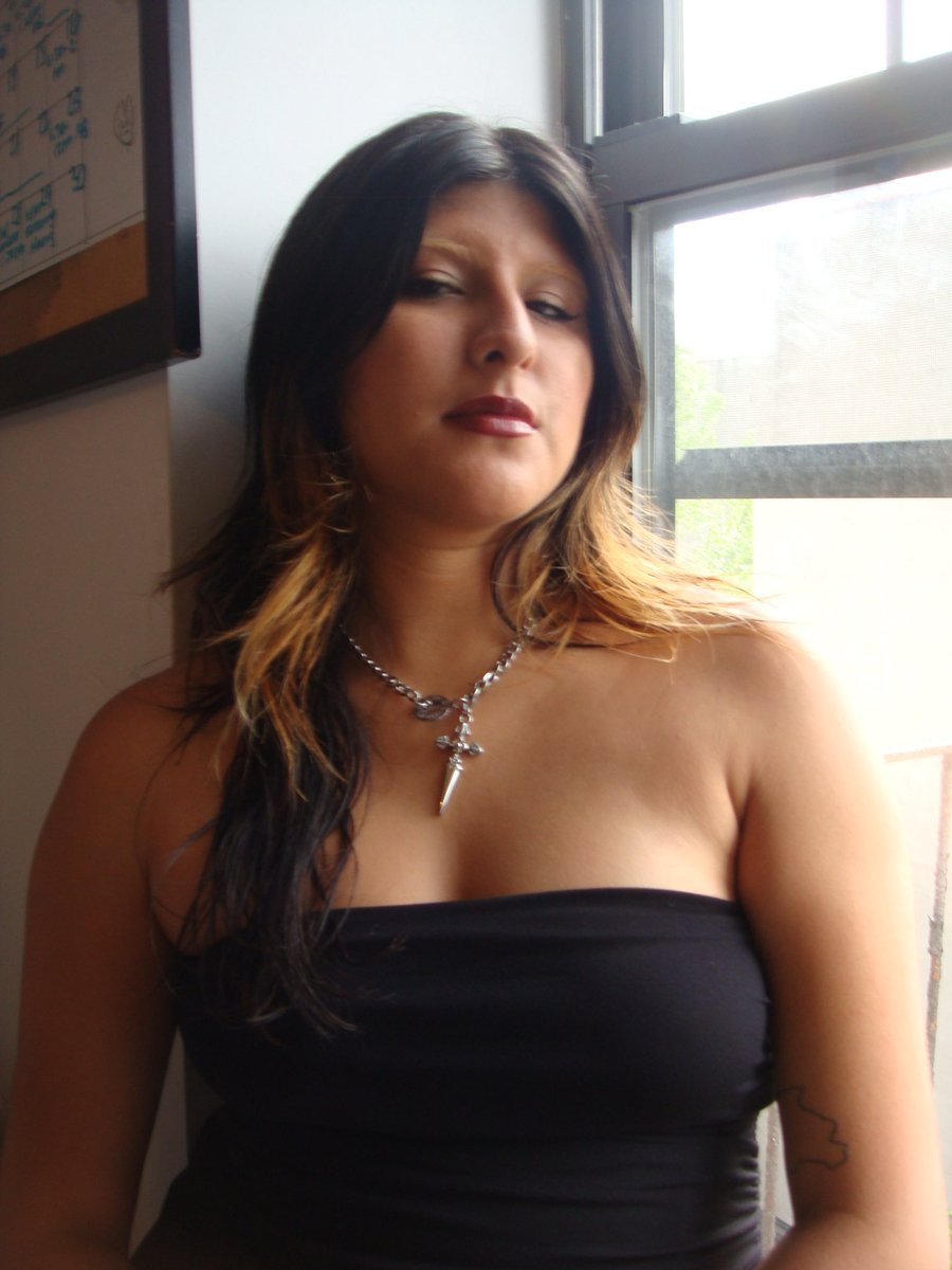 vanesa tweet media