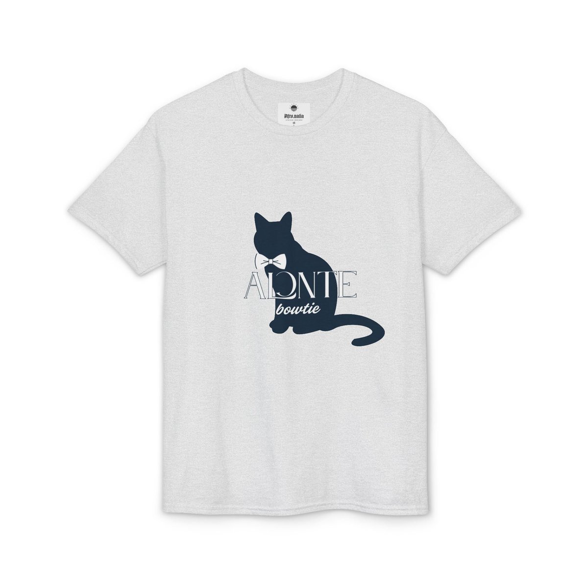 A beautiful day to hang out!

Alɔnte is the Gã word for cat. Paired with “bowtie”, it becomes the humorous colloquial name for a bowtie. So named because it mimics the shape of a cat’s whiskers. Check out more designs on our website!

#afronalia #africanlanguages #ga #alonte #cat