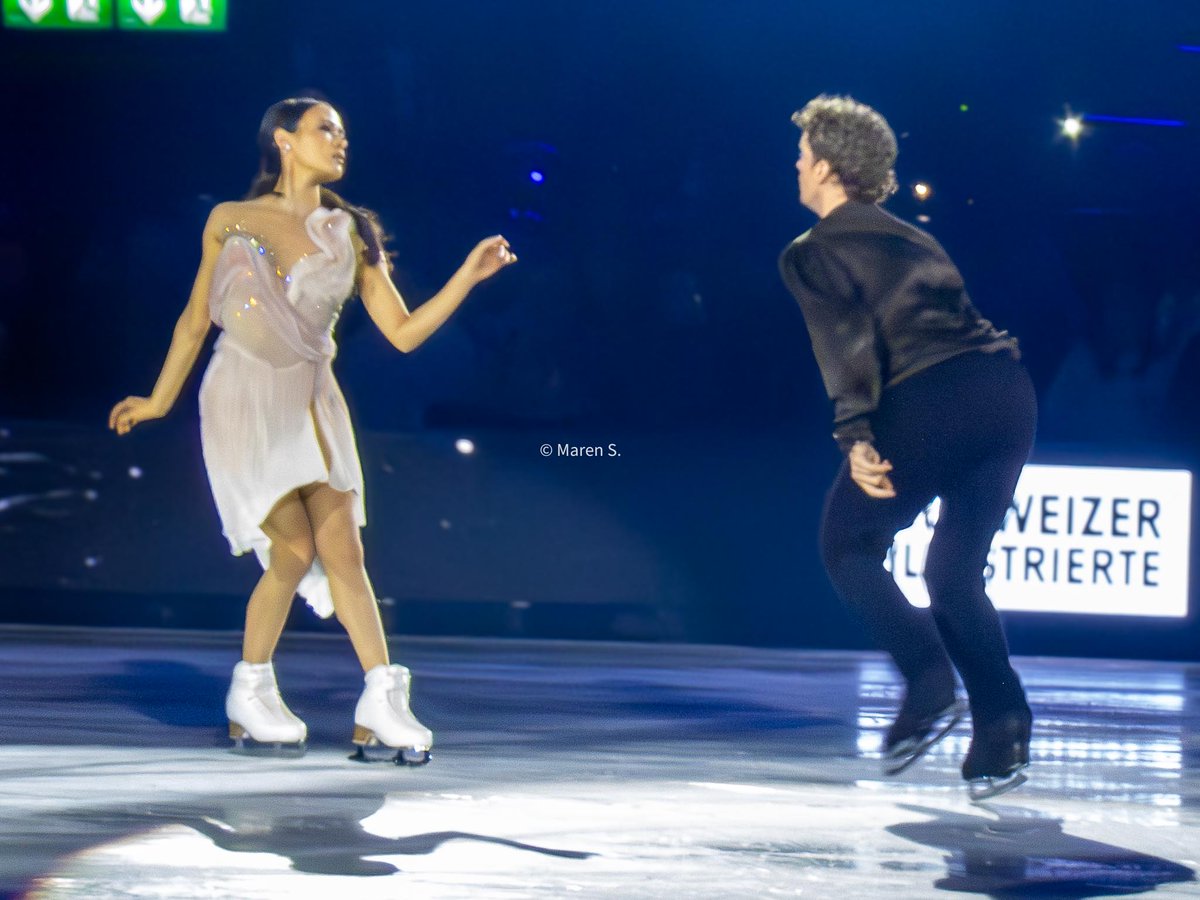 demtuppesseine's tweet image. Art on Ice 2026 - Madison Chock and Evan Bates #FigureSkating #ArtonIce #MadisonChock #EvanBates #JamesBay