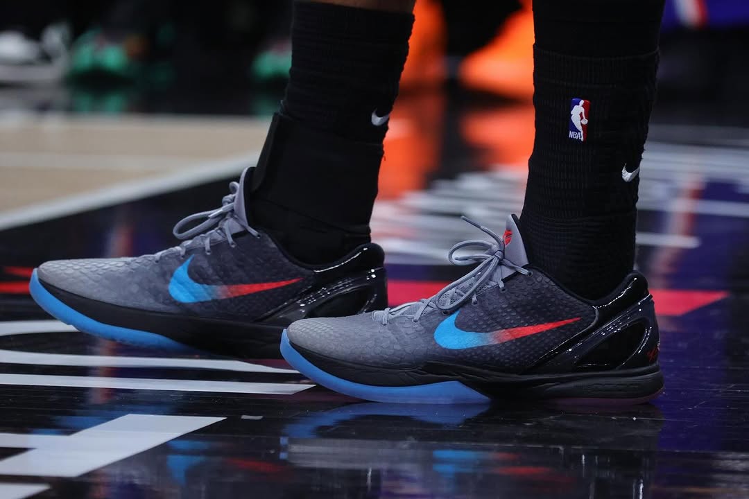 JustFreshKicks tweet media