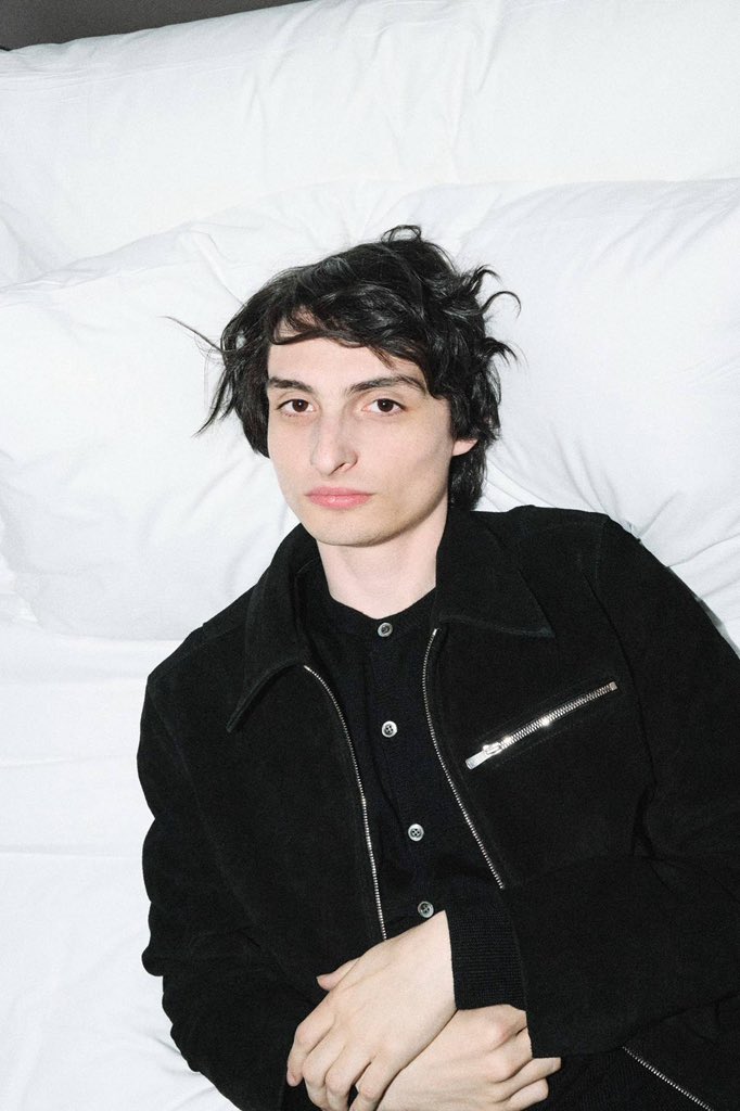 Finn Wolfhard Español tweet media