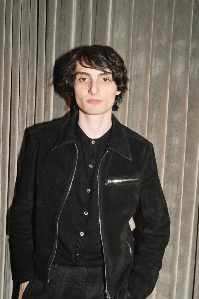Finn Wolfhard Español tweet media
