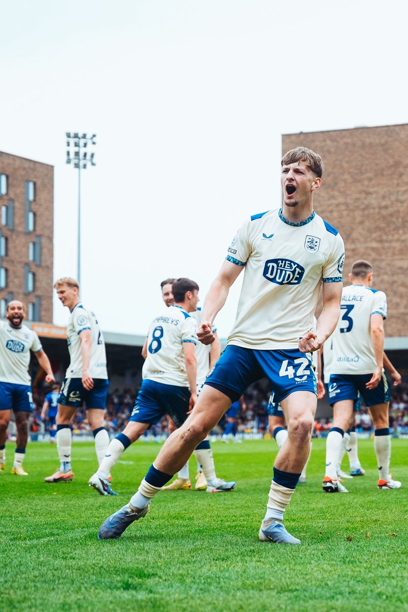 Huddersfield Town tweet media