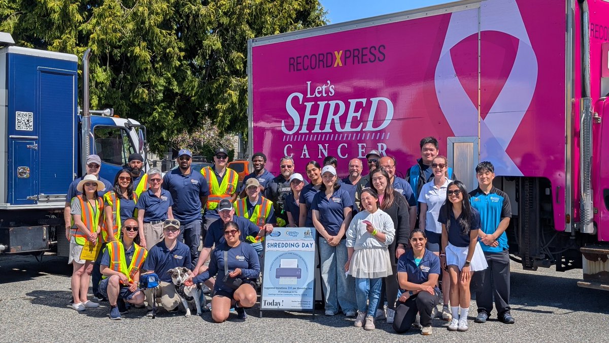 HastingsCPC's tweet image. #ThankYou to our #volunteers and #community #donations for today's Shredding Day! Also many thanks to our #partners @RecordXpress &amp;amp; @eastvillagevan! Without you all, none of this is possible!