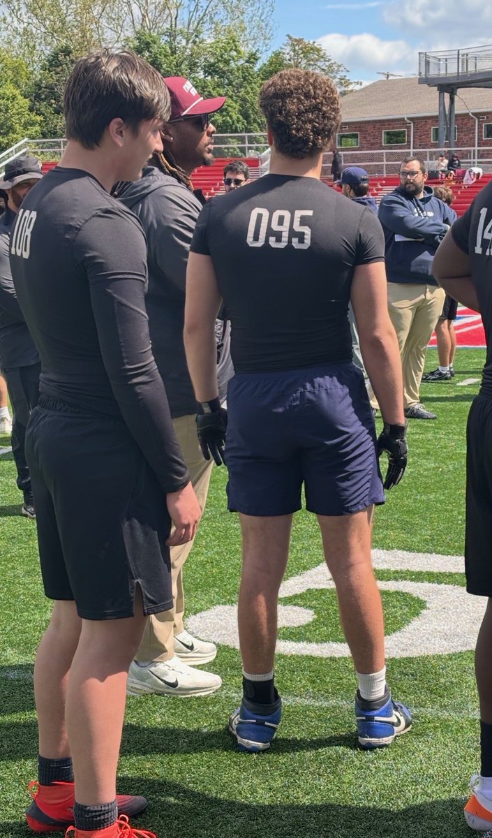 SeanDent23's tweet photo. Thank you @CoalfieldsCo for letting me and my guys put the work in at the Showcase, i appreciate all the coaches for coming out and helping us get better!! @CoachNick56 @CoachDStills @BethanyWV_FB @JakeCasteel @CoalfieldsCo https://t.co/eyMHUwJvPN