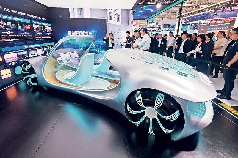 Augusto__Soto's tweet image. Qu Shenning, "Driving Future Industries", 今日中国, Spring 2026:"Future industries are forward-looking industries driven by cutting-edge technologies, currently in the early stages of industrialization"#strategic #significance #technologies #industries 
chinatoday.com.cn/ctenglish/2018…