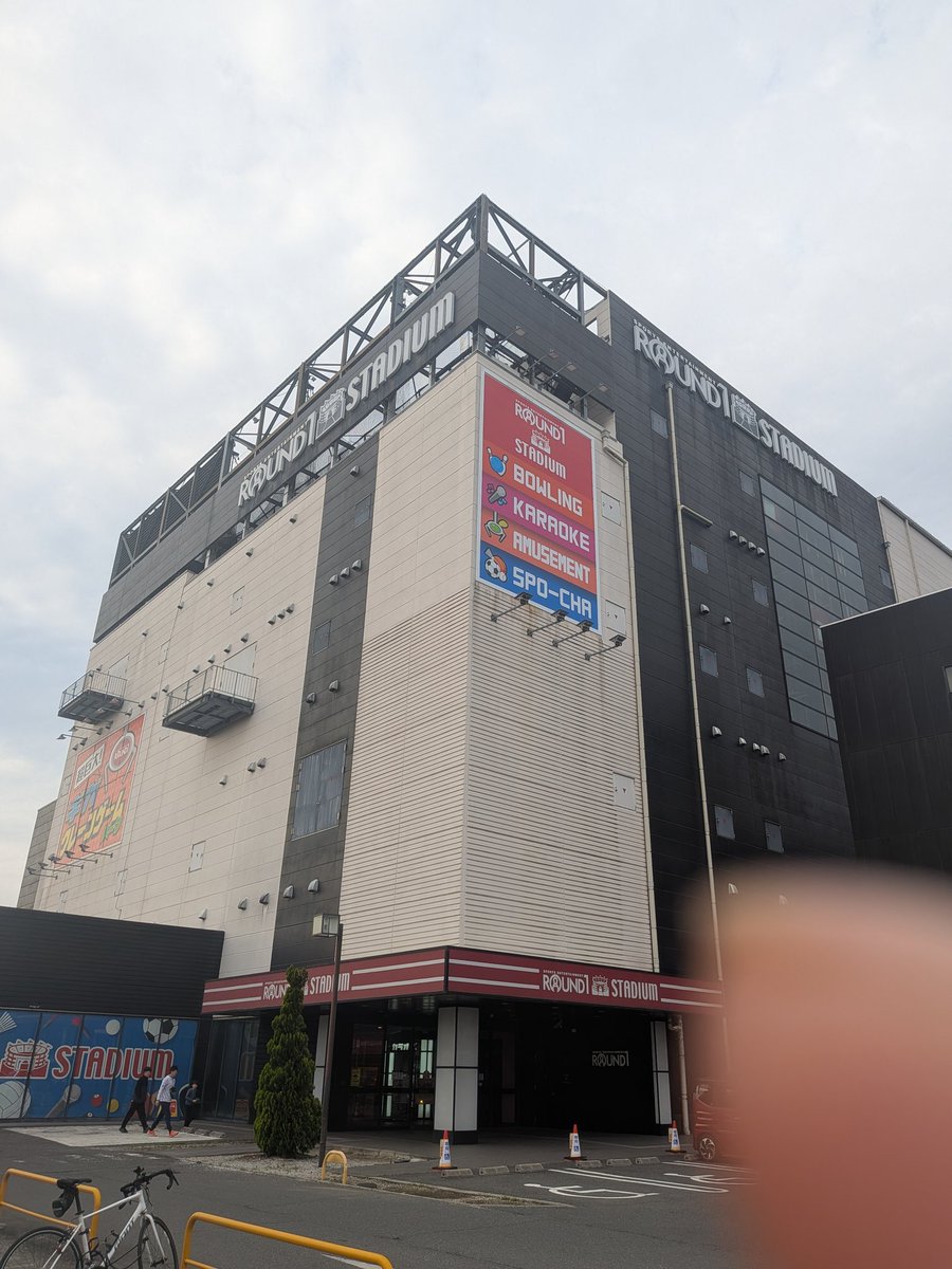 シャロン tweet media