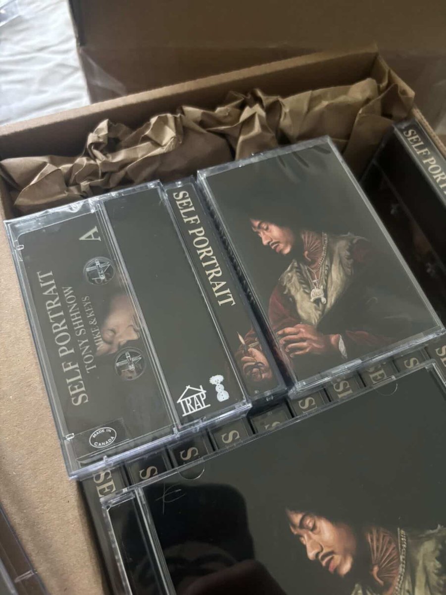 tonyshhnow's tweet photo. **RARE “Self Portrait” on cassette &amp; CD  - https://t.co/Hf6t8isCLw https://t.co/9M6ERhrEft