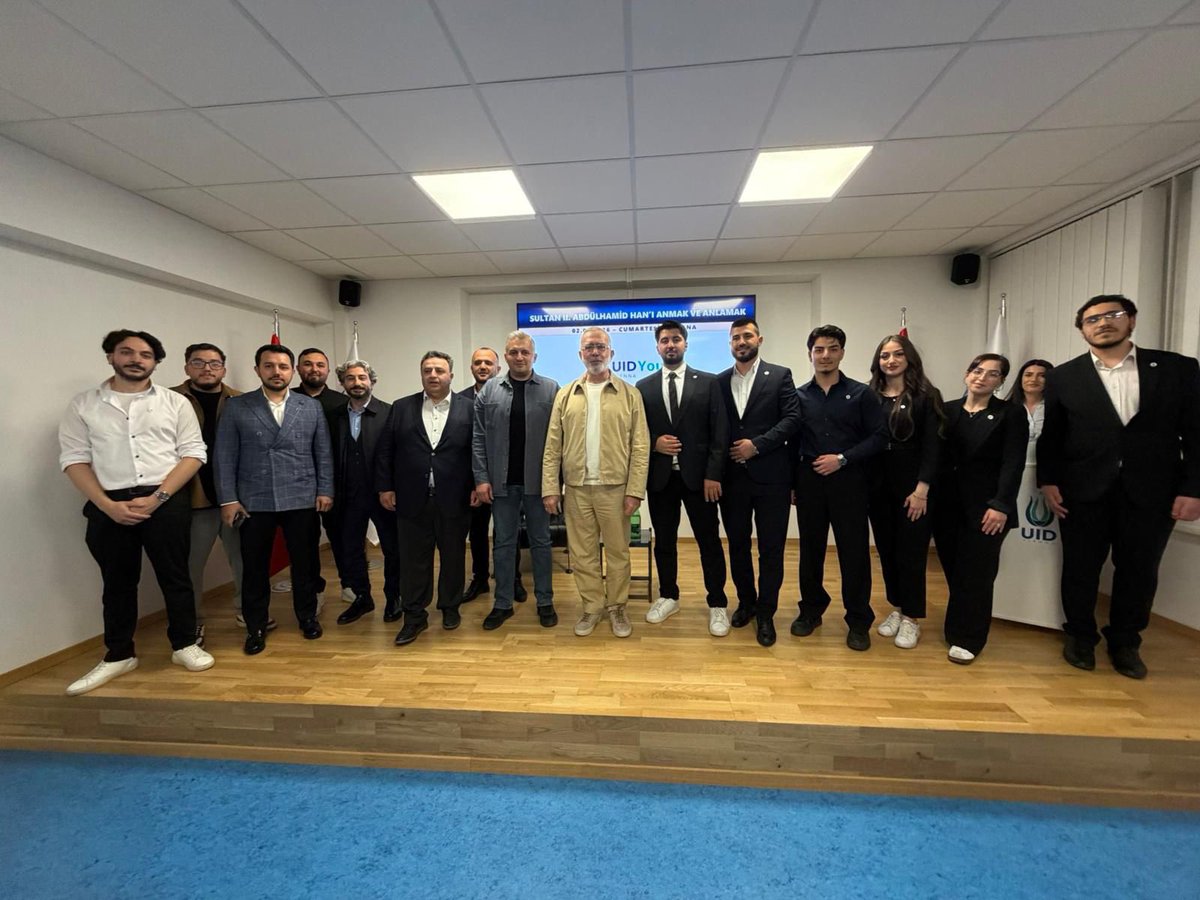 osman_goekalp's tweet image. 📍Viyana

@U_I_D #Youth tarafından düzenlenen “Sultan II. Abdülhamid Han’ı Anmak ve Anlamak” programımızı hamdolsun güzel bir katılım ve samimi bir atmosferle tamamladık.

Gençlerimizle birlikte tarihimize, köklerimize ve büyük mirasımıza dair kıymetli bir akşam geçirdik. İlgi