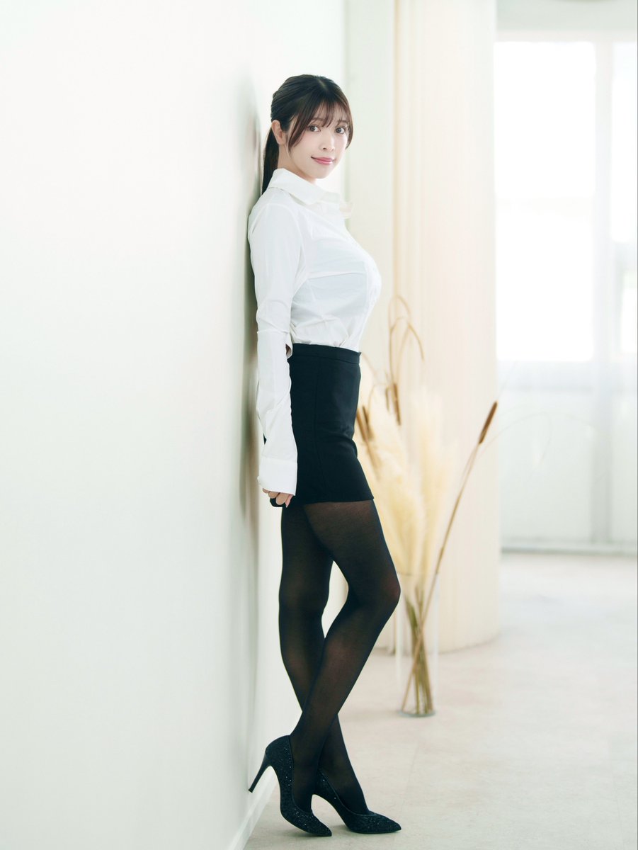 goldroosanzi1's tweet image. 2026.4.25アイズ撮影会　第二部
model: #七瀬なな さん　※掲載確認済
オフィスレディのななちゃん❣️
#OL   #タイトスカート　#白ブラウス