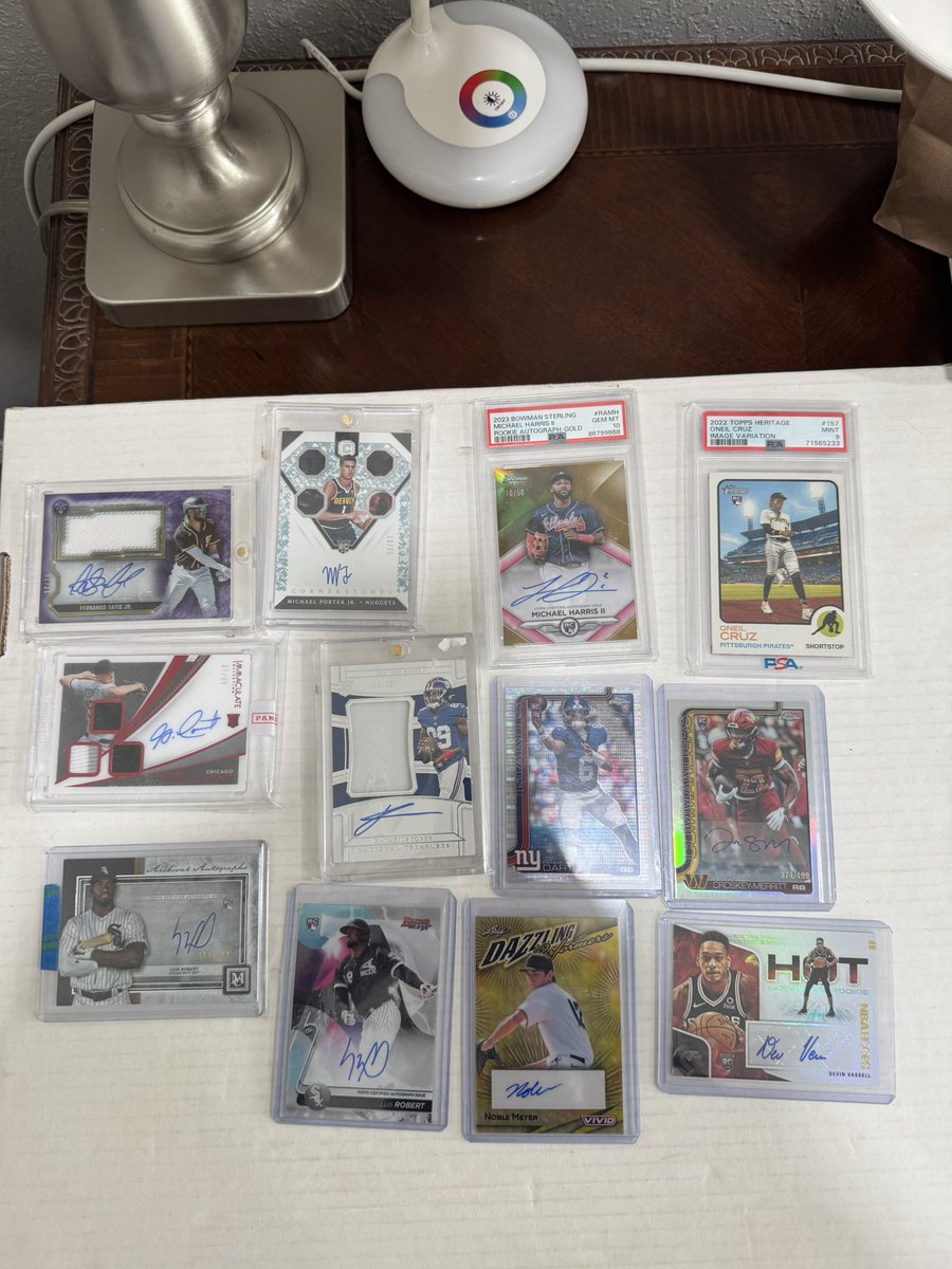 Jcards618 tweet media