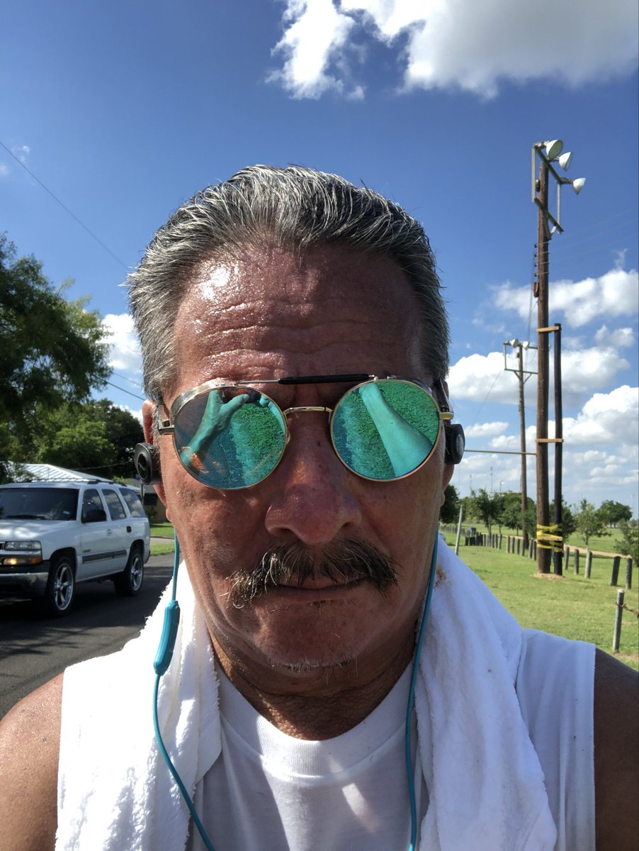 roman quinones tweet media