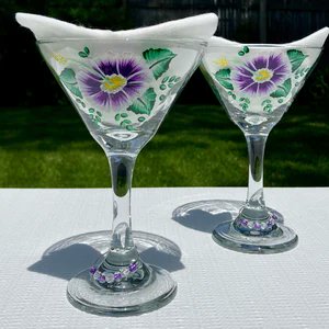 LPaintitpretty's tweet image. Great gift for any occasion etsy.com/listing/123984… #giftidea #mothersday #glass #SMILEtt23 #etsy #shopsmall #craftbizparty #ShamelessSelfpromoSaturday