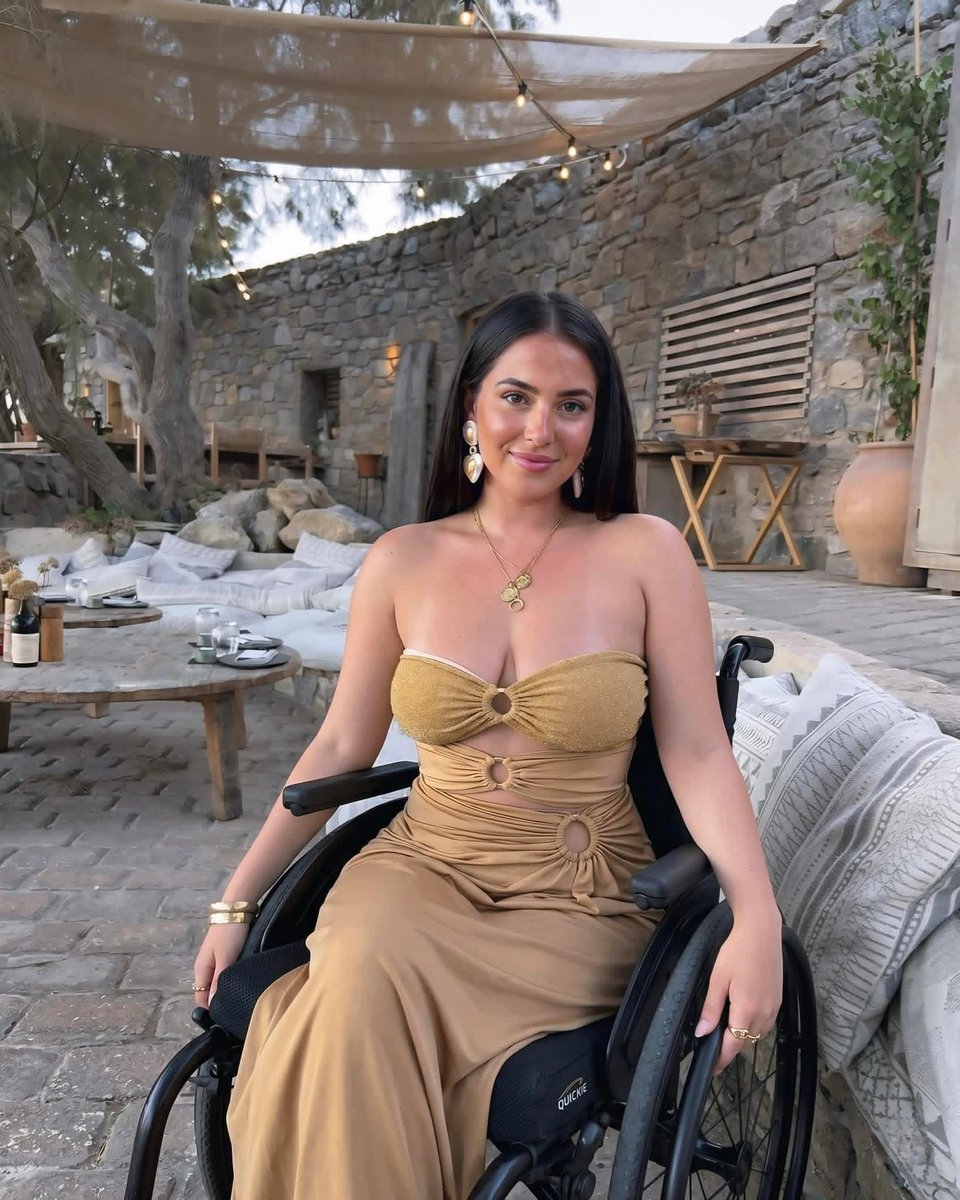 Mary 🕊️ tweet media