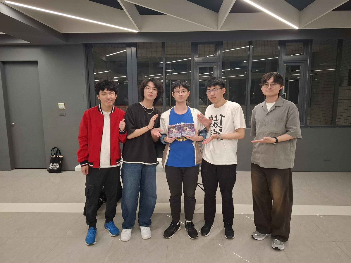 威力許 tweet media