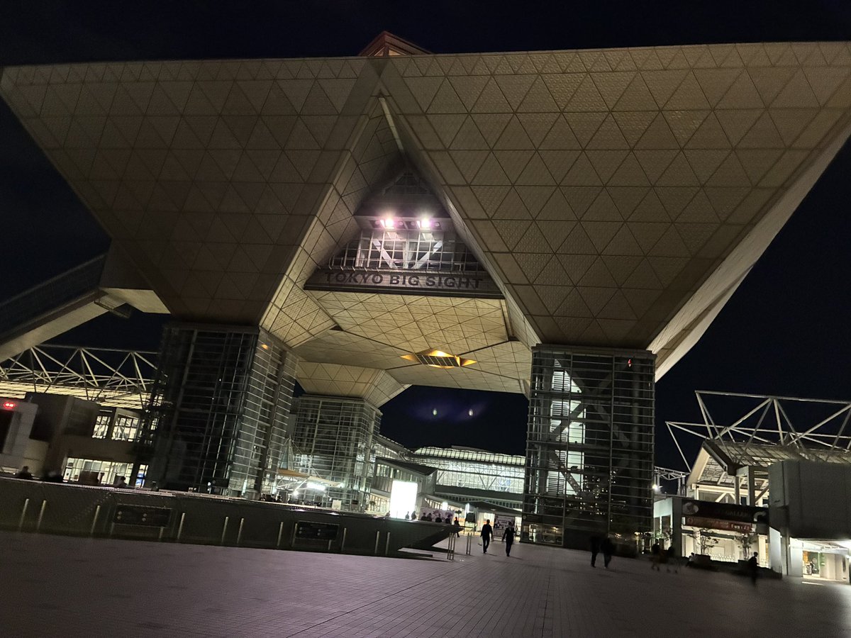 key__ssbu's tweet photo. EVO行ってました
二年連続来れたことに感謝
良いも悪いも感想を言って頂けるのは本当にありがたい
来年もまた来れる様に頑張ります https://t.co/nc75ZQjG4Y