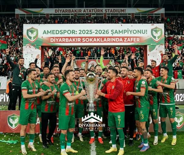 SevketOzerdem's tweet photo. 10 yıl aradan sonra TFF Süper Lige dönen Diyarbakıra hayırlı olsun. Amed Sportif Faaliyetleri kutluyor Süper Ligde başarılar diliyorum♥️💚 https://t.co/nGNHbtD46G