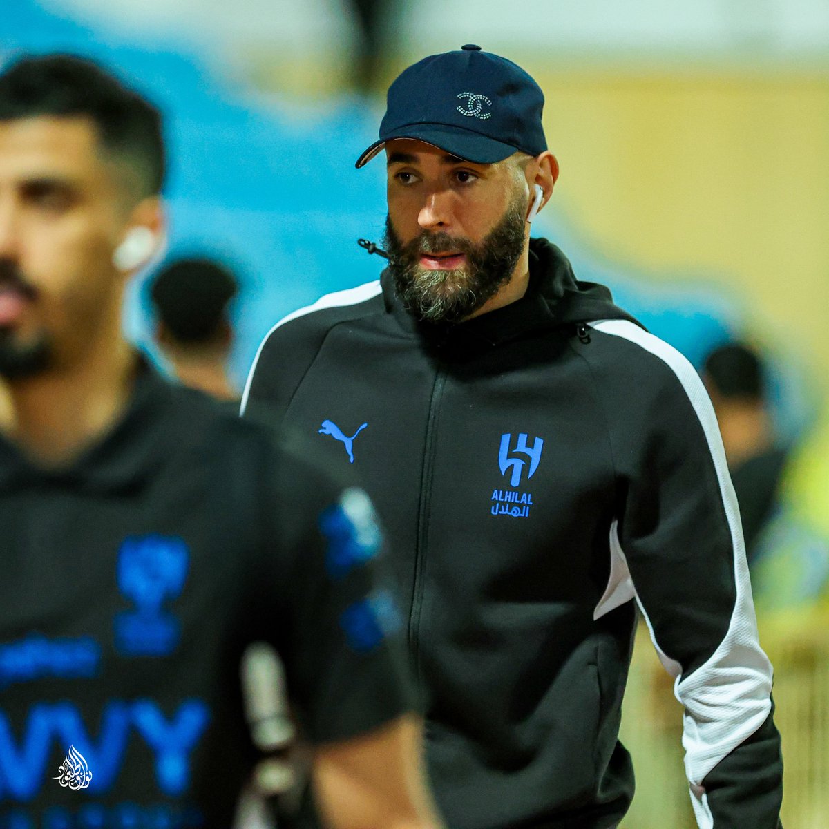 المدرج الأزرق tweet media