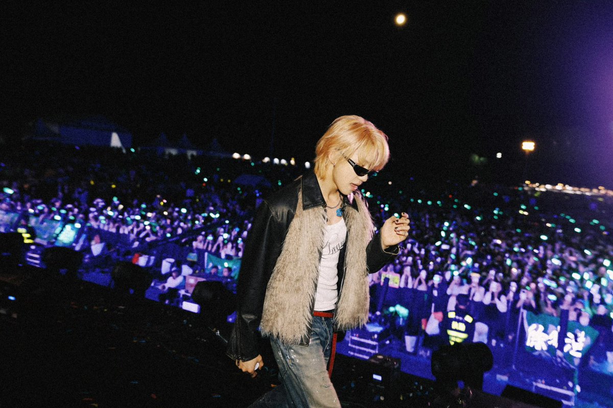 june19961210's tweet photo. THE8 MIDOU GLOWING HEADLINER
#THE8_Owns_MIDOUStage
#XUMINGHAOxMIDOUFestival
#MINGHAO https://t.co/l914A0pmP2