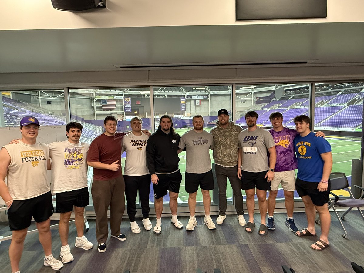 UNI Football tweet media