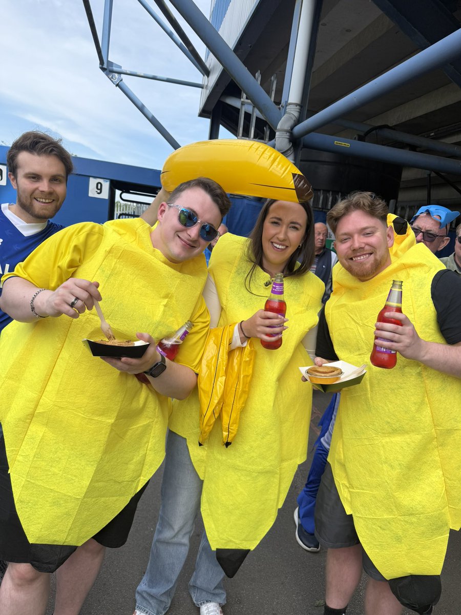 RJs Pies tweet media