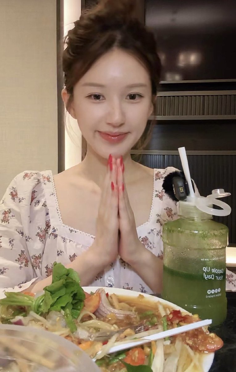 ♡ จ้าวลู่ซือ 赵露思 Thailand ♡ tweet media
