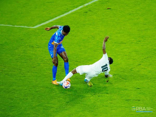 theupdaterwanda's tweet image. #TheupdateSports: kugeza ubu amakipe yombi aranga Rayon Sports 1-1 APR FC 

#ADS: Hamwe na @SWAEXPERT Ubu inzozi zawe zo kwiga , Gukorera hanze zaba impamo!
Byumwihariko abashaka Akazi Dubai byihuta nkumurabyo, Qatar , South Korea 
Abashaka kwiga mubihugu byose haba Canada ,