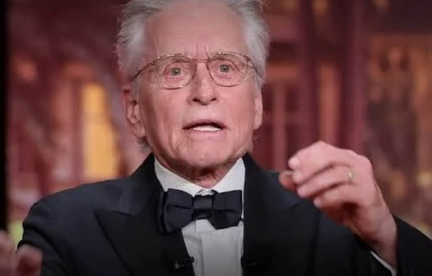 Cuando un actor de la talla de Michael Douglas habla, todo el panorama mediático se estremece.

No es el tipo de actor que publica una noticia y la borra una hora después. No escribe tuits ambiguos que se prestan a múltiples interpretaciones. Michael Douglas se plantó ante las