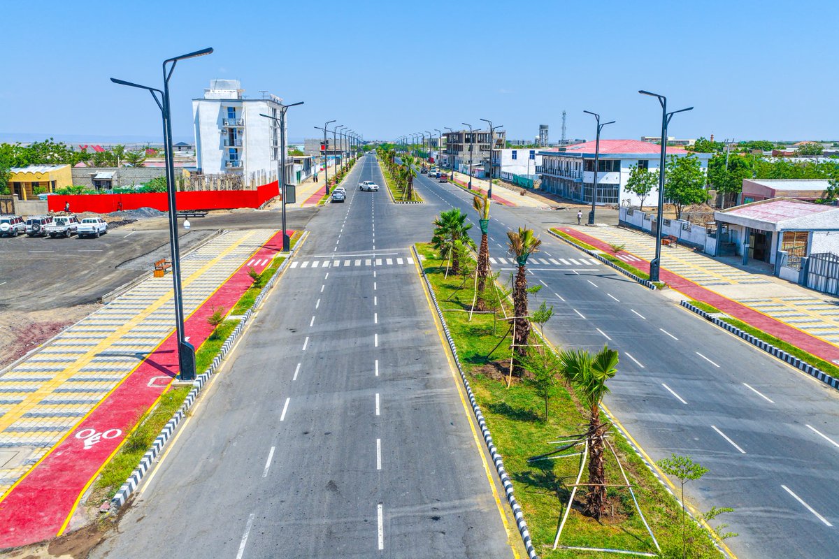 Qabdumd's tweet photo. በኮሪደር ልማት የደመቀቺው የአፋሯ መዲና ሰመራ ከተማ!
#VisitAfar #semeraCity #CoriderDevelopment #Ethiopia https://t.co/RyNemiVQws