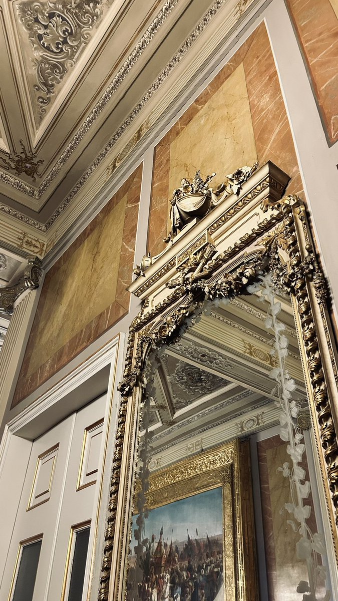 Fernandosanzp's tweet photo. El Palacio de Dolmabahçe, en Estambul, es un sueño hecho realidad. https://t.co/zFmR2VFbRu