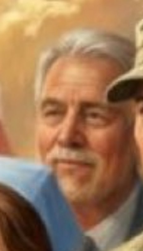 himothyhotchode's tweet photo. @Conservative2TX That’s just big Stein with a beard in the back https://t.co/xo0mEWYw2C
